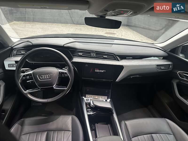 Внедорожник / Кроссовер Audi Q8 e-tron 2023 в Ивано-Франковске