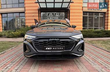 Позашляховик / Кросовер Audi Q8 e-tron 2023 в Києві