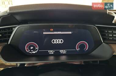 Внедорожник / Кроссовер Audi Q8 e-tron 2023 в 