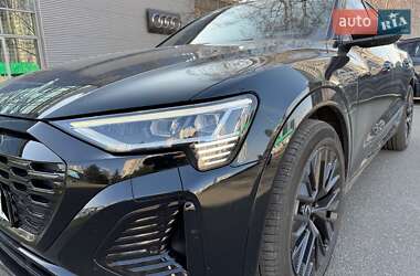 Внедорожник / Кроссовер Audi Q8 e-tron 2023 в 