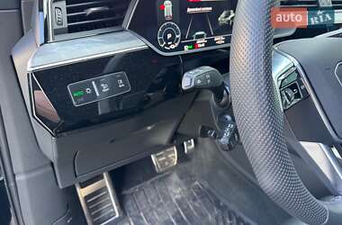 Внедорожник / Кроссовер Audi Q8 e-tron 2023 в 
