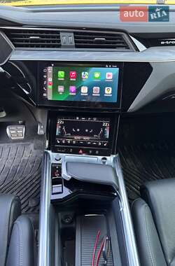 Внедорожник / Кроссовер Audi Q8 e-tron 2023 в 