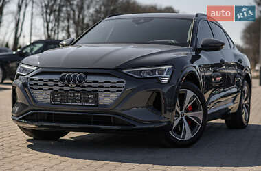 Позашляховик / Кросовер Audi Q8 e-tron 2023 в Львові