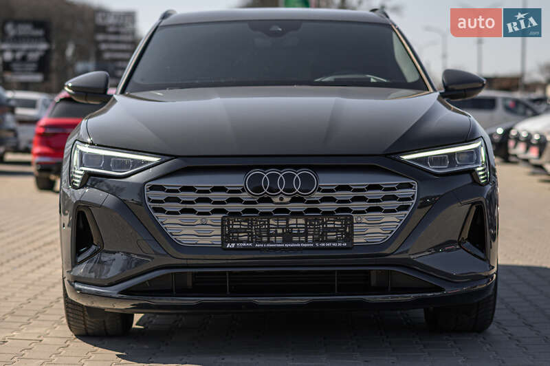Внедорожник / Кроссовер Audi Q8 e-tron 2023 в Львове