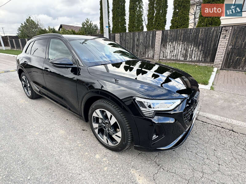 Audi Q8 e-tron 2024