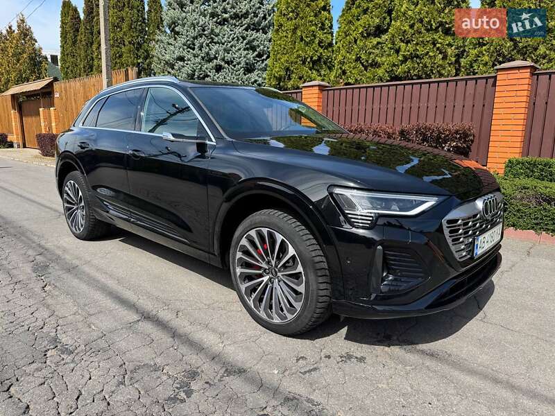 Внедорожник / Кроссовер Audi Q8 e-tron 2023 в Виннице