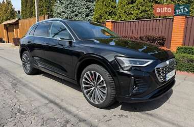 Внедорожник / Кроссовер Audi Q8 e-tron 2023 в 