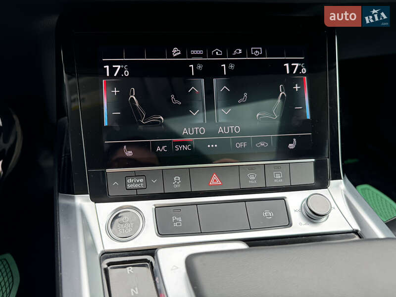 Позашляховик / Кросовер Audi Q8 e-tron 2023 в Івано-Франківську