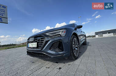 Внедорожник / Кроссовер Audi Q8 e-tron 2023 в 