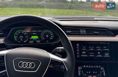 Внедорожник / Кроссовер Audi Q8 e-tron 2023 в 
