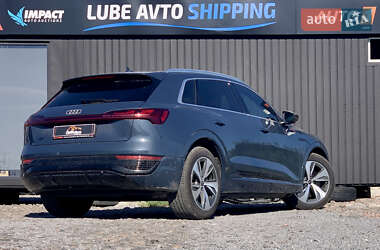 Внедорожник / Кроссовер Audi Q8 e-tron 2023 в 