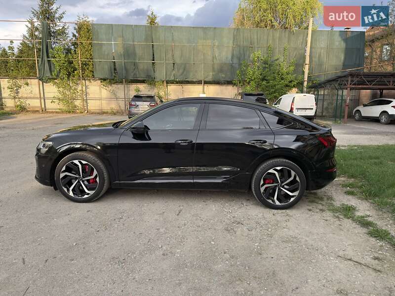 Внедорожник / Кроссовер Audi Q8 e-tron 2023 в Харькове