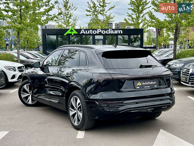 Позашляховик / Кросовер Audi Q8 e-tron 2023 в Києві