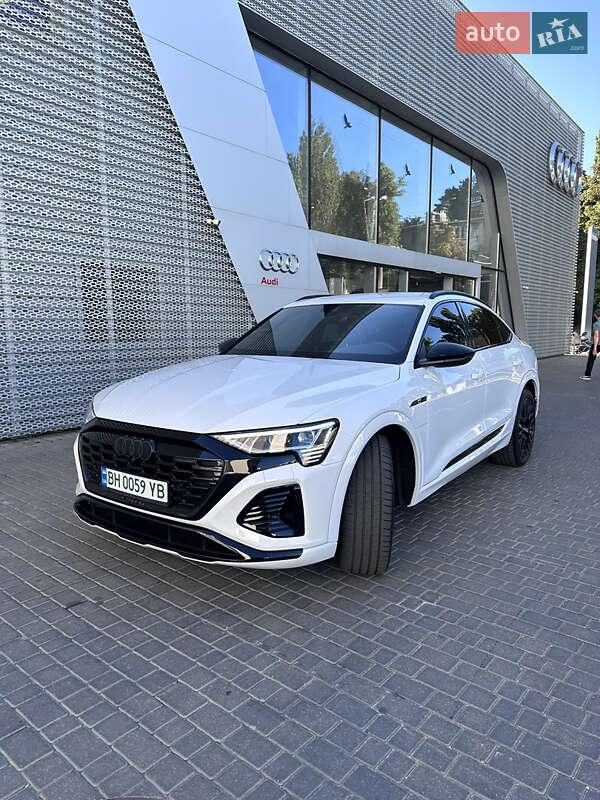 Внедорожник / Кроссовер Audi Q8 e-tron 2023 в Одессе