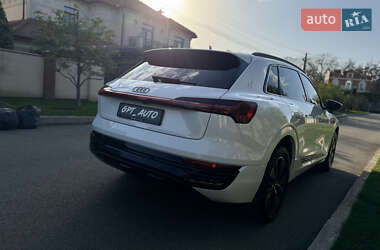 Внедорожник / Кроссовер Audi Q8 e-tron 2024 в 