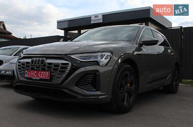 Внедорожник / Кроссовер Audi Q8 e-tron 2023 в 
