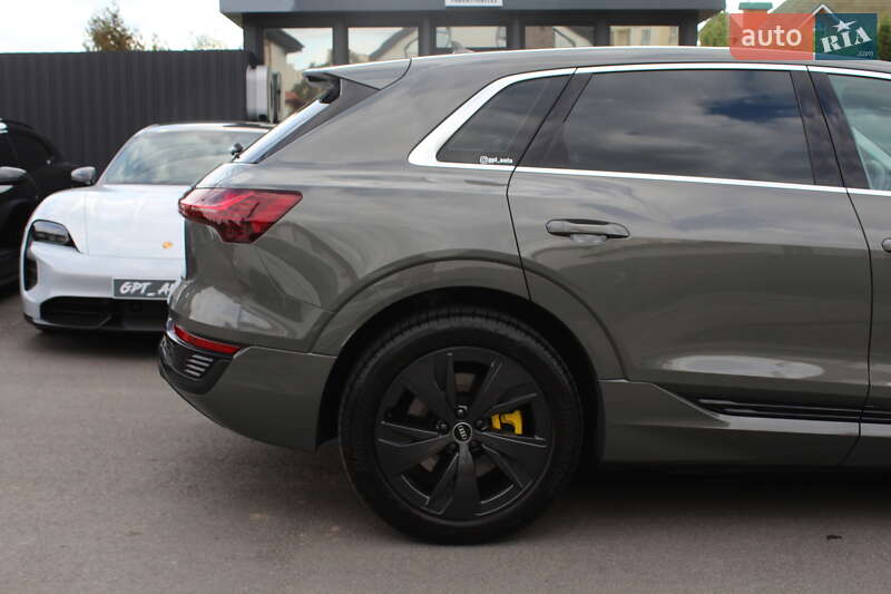 Внедорожник / Кроссовер Audi Q8 e-tron 2023 в Киеве фото 19 Внедорожник / Кроссовер Audi Q8 e-tron 2023 в Киеве