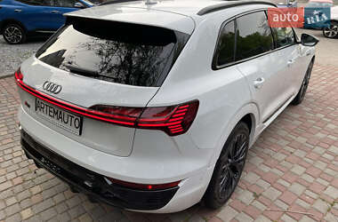 Внедорожник / Кроссовер Audi Q8 e-tron 2024 в 