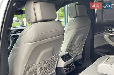 Внедорожник / Кроссовер Audi Q8 e-tron 2024 в 