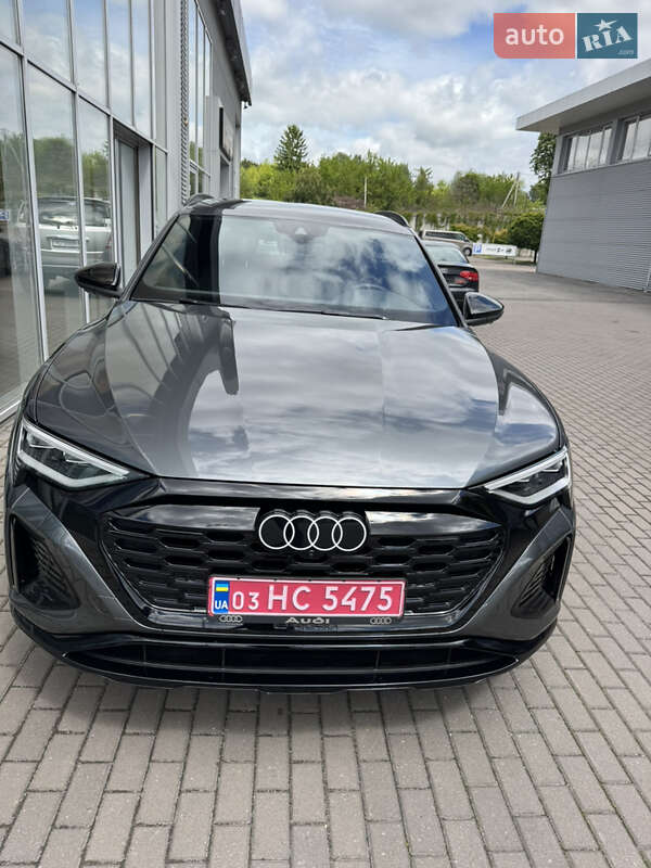 Внедорожник / Кроссовер Audi Q8 e-tron 2023 в Ровно
