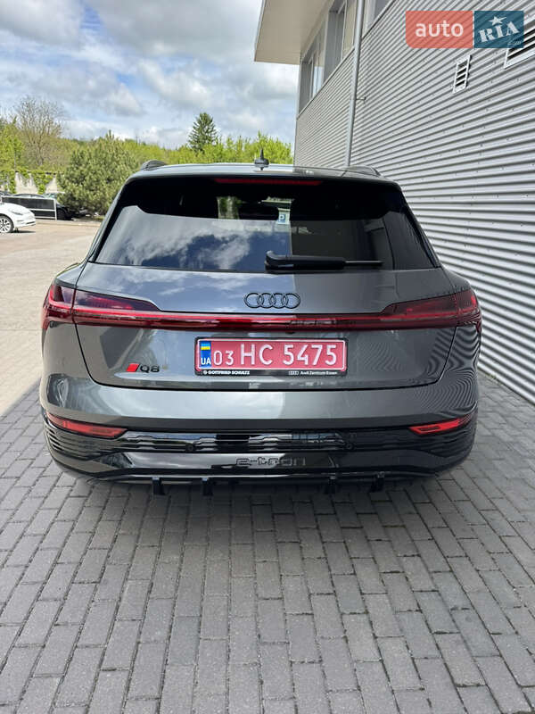 Внедорожник / Кроссовер Audi Q8 e-tron 2023 в Ровно