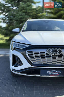 Внедорожник / Кроссовер Audi Q8 e-tron 2023 в 