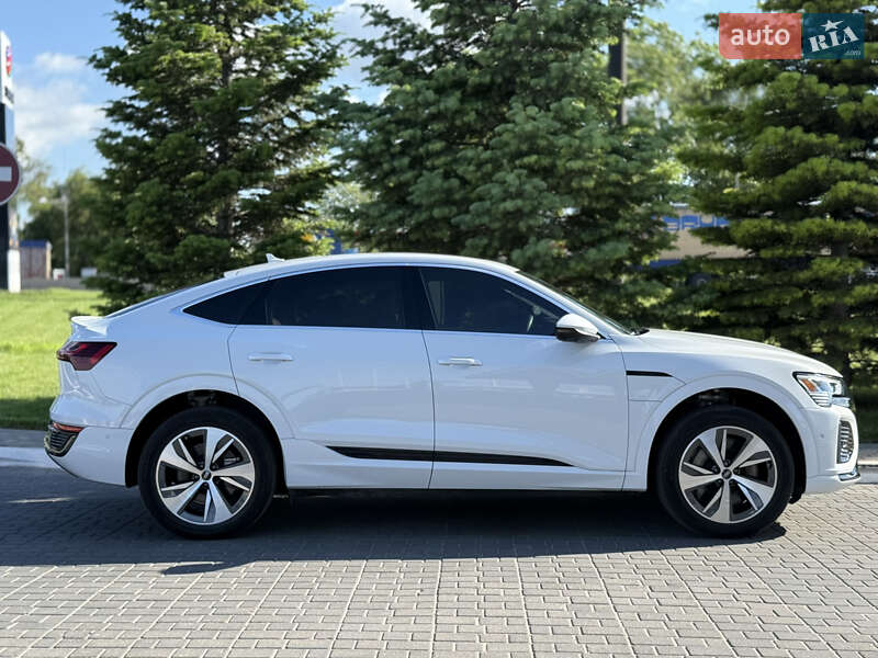 Внедорожник / Кроссовер Audi Q8 e-tron 2023 в Одессе