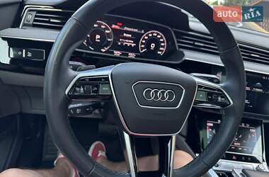 Внедорожник / Кроссовер Audi Q8 e-tron 2023 в 
