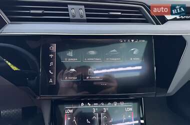 Внедорожник / Кроссовер Audi Q8 e-tron 2023 в 