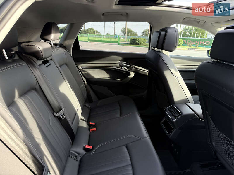 Внедорожник / Кроссовер Audi Q8 e-tron 2023 в Виннице фото 17 Внедорожник / Кроссовер Audi Q8 e-tron 2023 в Виннице