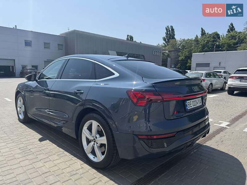 Внедорожник / Кроссовер Audi Q8 e-tron 2023 в Одессе