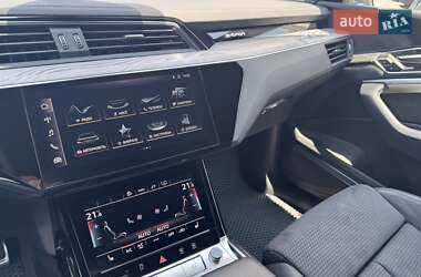 Внедорожник / Кроссовер Audi Q8 e-tron 2023 в 