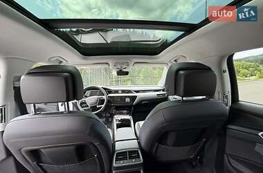 Внедорожник / Кроссовер Audi Q8 e-tron 2023 в 