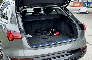 Внедорожник / Кроссовер Audi Q8 e-tron 2024 в 