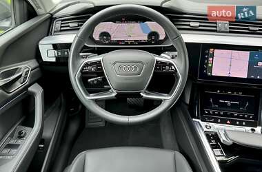 Внедорожник / Кроссовер Audi Q8 e-tron 2024 в 