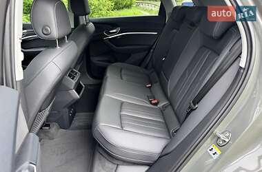 Внедорожник / Кроссовер Audi Q8 e-tron 2024 в 
