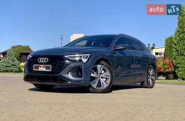 Внедорожник / Кроссовер Audi Q8 e-tron 2023 в 