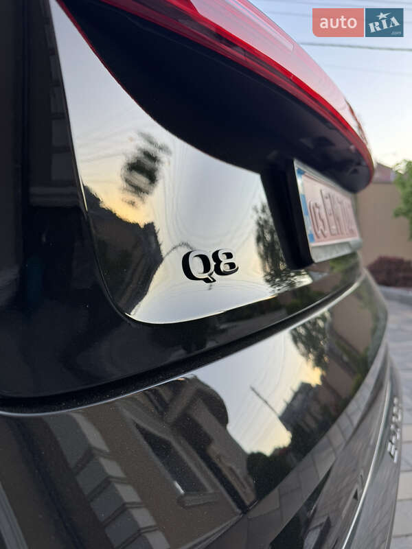 Внедорожник / Кроссовер Audi Q8 e-tron 2023 в Черновцах