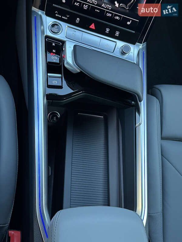 Внедорожник / Кроссовер Audi Q8 e-tron 2023 в Черновцах