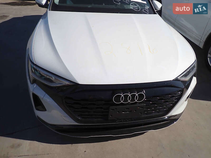 Внедорожник / Кроссовер Audi Q8 e-tron 2023 в Киеве