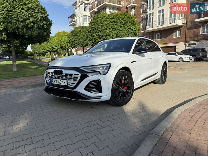 Audi Q8 e-tron 2023