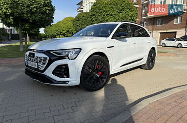 Внедорожник / Кроссовер Audi Q8 e-tron 2023 в 
