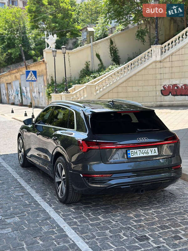 Внедорожник / Кроссовер Audi Q8 e-tron 2023 в Одессе