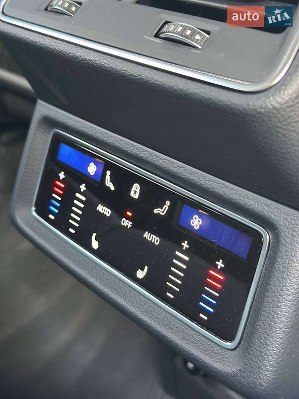 Внедорожник / Кроссовер Audi Q8 e-tron 2023 в Одессе