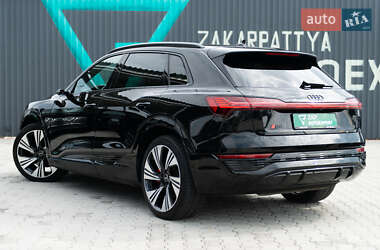 Внедорожник / Кроссовер Audi Q8 e-tron 2023 в 
