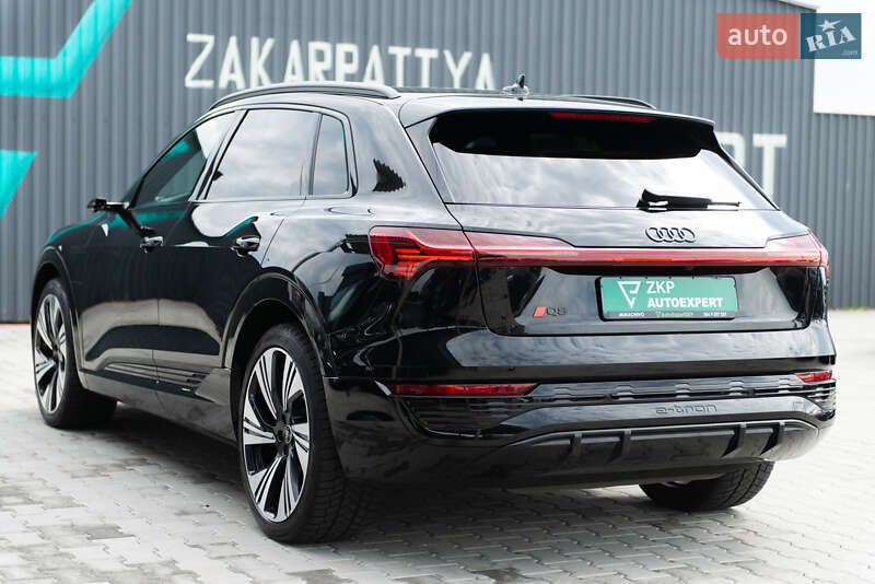 Внедорожник / Кроссовер Audi Q8 e-tron 2023 в Мукачево
