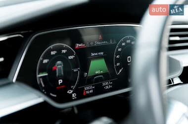 Внедорожник / Кроссовер Audi Q8 e-tron 2023 в 