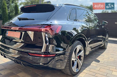 Внедорожник / Кроссовер Audi Q8 e-tron 2023 в 