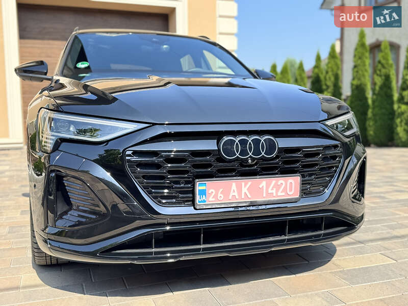 Внедорожник / Кроссовер Audi Q8 e-tron 2023 в Черновцах