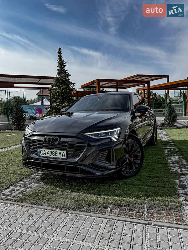 Внедорожник / Кроссовер Audi Q8 e-tron 2023 в Черкассах